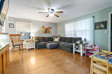 1466 Webb Ridge Road, Russell Springs, Kentucky 42642, Stati Uniti