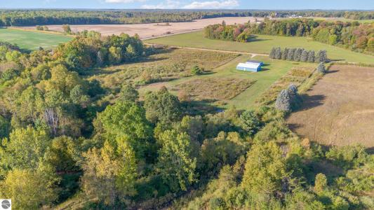 6160 Meredith Grade, Harrison, Michigan 48625, Estados Unidos