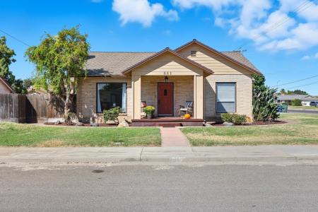 881 Gill Way, Chowchilla, California 93610, USA