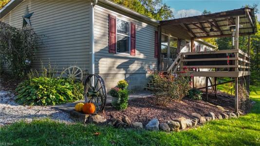 1788 Rosenbush Rd., Newport, Ohio 45768