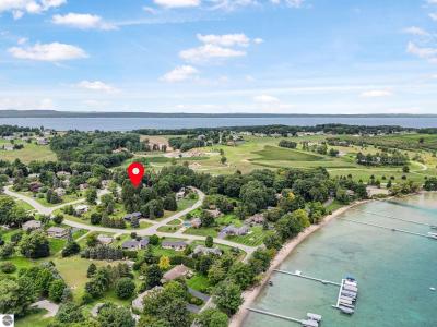 8122 Bay East Court, Traverse City, 密歇根州 49686, 美国