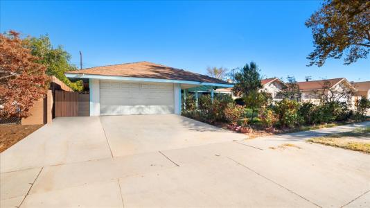 37916 E 26th, Palmdale, California 93550