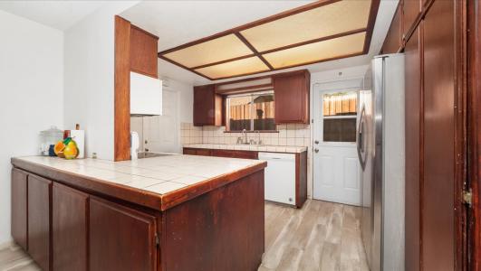 37916 E 26th, Palmdale, California 93550