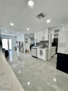 2351 Oleander Street, St James City, 佛罗里达州 33956, 美国