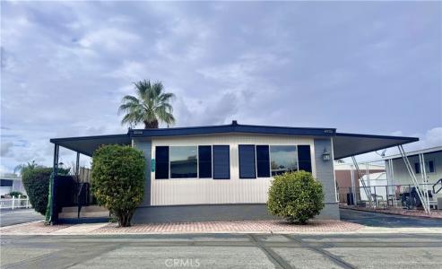 260 N Lyon Ave , 125, Hemet, California 92543, USA