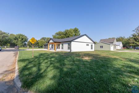 1418 12th Street, Onawa, Iowa 51040
