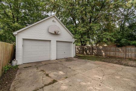 2133 Avon, Saginaw, Michigan 48602, USA