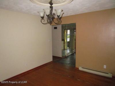 86 Fairview Drive, Nanticoke, Pennsylvania 18634