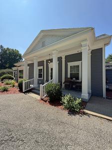 4 Apraw Road, Washington, Indiana 47501