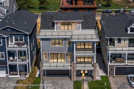 13 Ocean Terrace, Long Branch, 新泽西州 07740, 美国