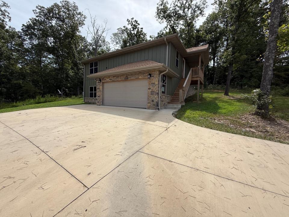 207 Juniper Avenue, Cabool, Missouri 65689, USA