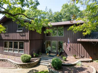 2329 Summit Drive, Janesville, Wisconsin 53548