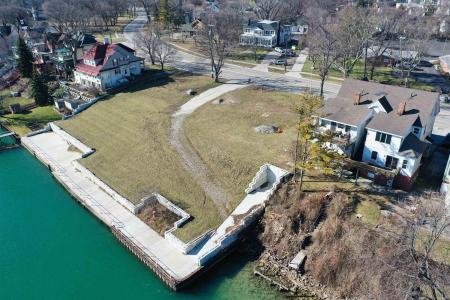 2444 Military, Port Huron, Michigan 48060, États-Unis