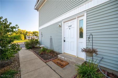 1357 Pembrooke Drive unit: D, Salem, Огайо 44460, Соединенные Штаты