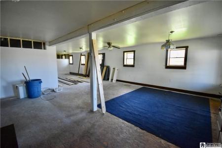 12 E Fairmount Ave., Lakewood, New York 14750, Stati Uniti