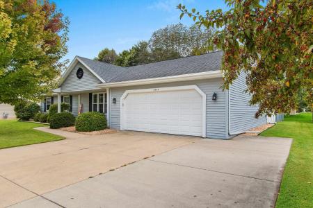 3053 MERCEDES Drive, Green Bay, Wisconsin 54313-2989