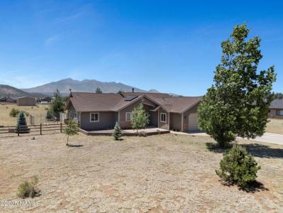 9644 N. Bryant Road, Flagstaff, Arizona 86004
