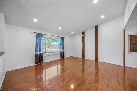 12460 Magnolia Avenue, Chino, Califórnia 91710, Estados Unidos