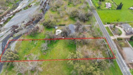 6102 Elwood, Sanger, California 93657, Estados Unidos