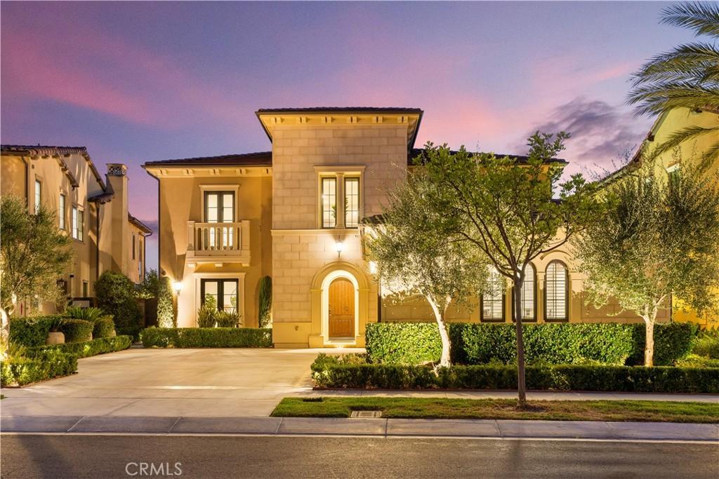 212 Clear Falls, Irvine, California 92602