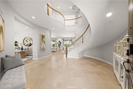 212 Clear Falls, Irvine, California 92602