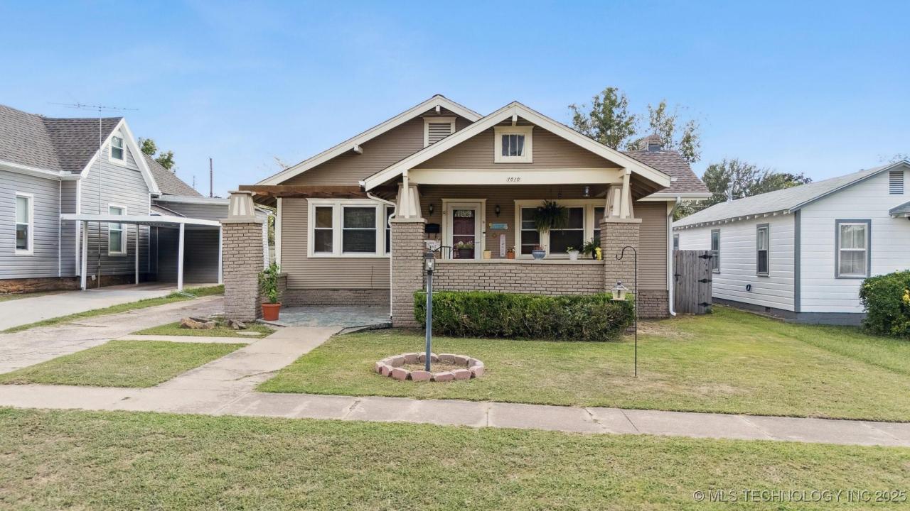 1010 E Thompson Avenue, Sapulpa, Oklahoma 74066, HOA KỲ