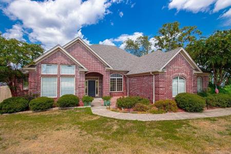 4040 Robinwood Circle, Bryant, Arkansas 72022