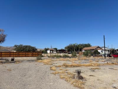 411 Helen St., Maricopa, California 93252, USA