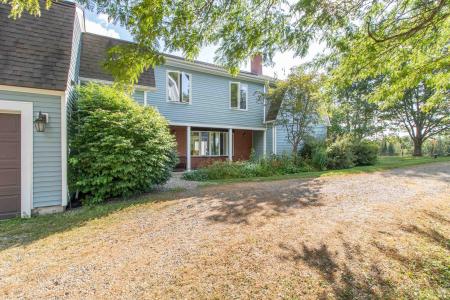 586 Old Coach Road, Lyndon, Vermont 05851, Estados Unidos