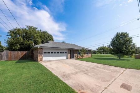 2 Finley Circle, Krum, Texas 76249