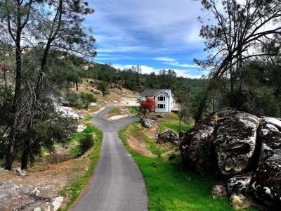 29029 Sequoia Court, Coarsegold, California 93614, USA