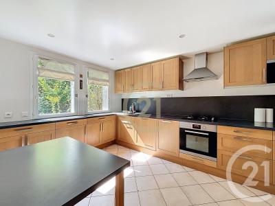 Jouy Le Moutier, Île-de-France 95280, France