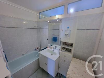 L Hay Les Roses, Île-de-France 94240, Francja