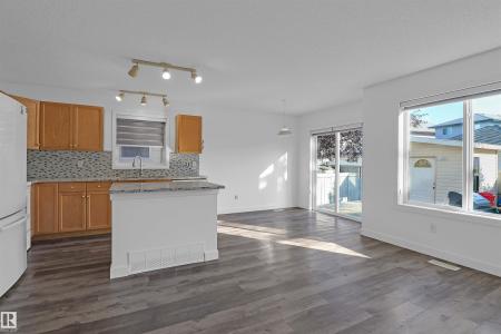 4020 21 STREET NW, Edmonton, 阿尔伯塔 T6T 1T8, 加拿大