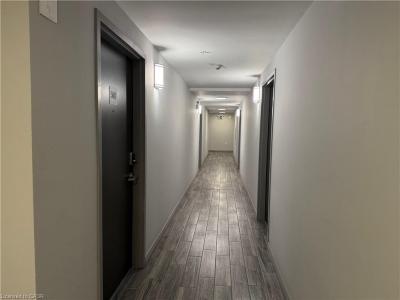 275 LARCH STREET, Waterloo, 온타리오주 N2L 3R2, 캐나다