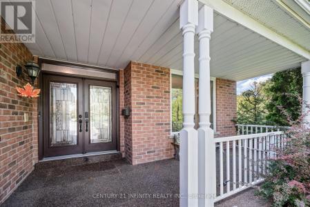 973 MOUNTVIEW COURT, Oshawa (pinecrest), オンタリオ L1K 2M1, カナダ