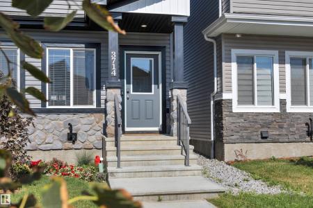 3714 42 AVENUE, Beaumont, Alberta T4X 3B3, Canada