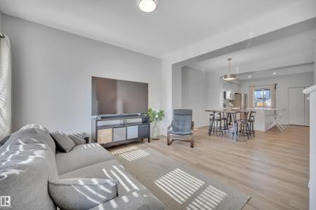 3714 42 AVENUE, Beaumont, Alberta T4X 3B3, Canada