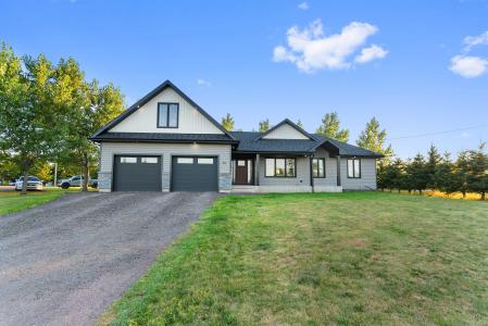 56 FIRST STREET, Cascumpec, 爱德华王子岛 C0B 1V0, 加拿大