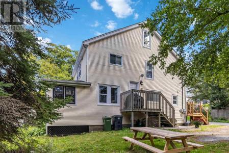 4 HEMLOCK STREET, Dartmouth, Nova Scotia B2X 3T3, Canada