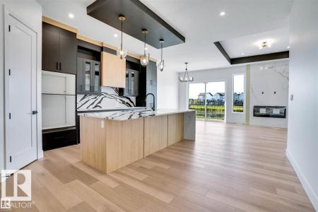 27 ROSEWOOD WAY, St. Albert, Alberta T8N 7Y8, Canada