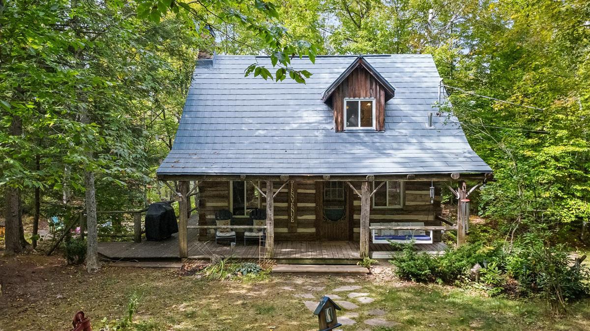 419  Ch. du Chêne-Rouge, Val-des-Monts, Quebec J8N 6G1, Canada