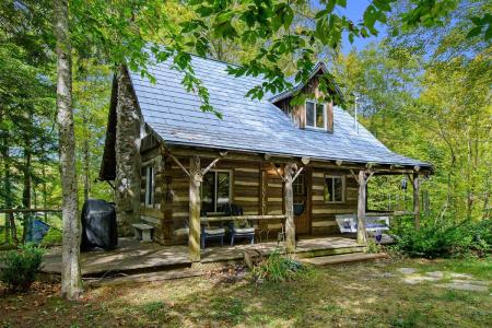 419  Ch. du Chêne-Rouge, Val-des-Monts, Quebec J8N 6G1, Canada