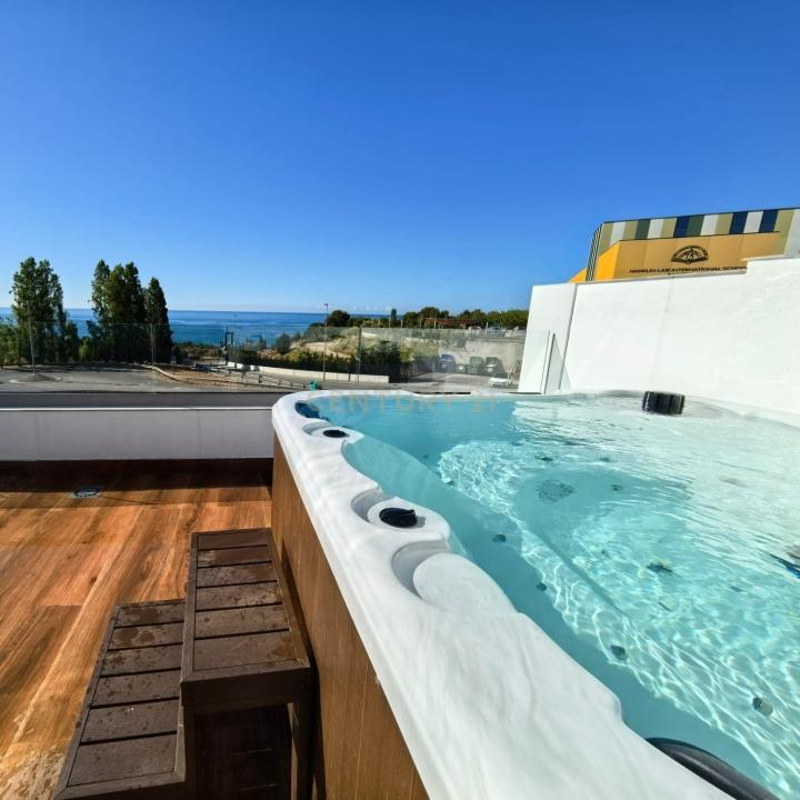 Barcelona, Cataluña/Catalunya 08390, Spain