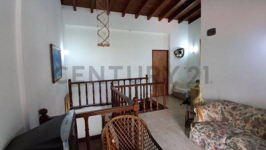 Las Esmeraldas Quinta en Las Esmeraldas, Caracas, Miranda 00001, Venezuela