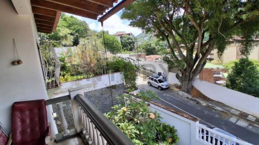 Las Esmeraldas Quinta en Las Esmeraldas, Caracas, Miranda 00001, Venezuela