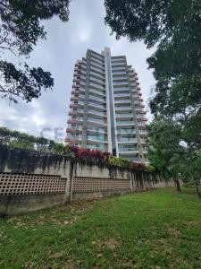 Urbanizacion el Bosque Venta de Pent-House en Residencias Mondriam, 瓦倫西亞, Carabobo 2001, 委內瑞拉