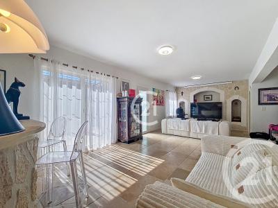 Mouries, Provence-Alpes-Côte D'Azur 13890, 法國