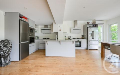 Corbas, Ródano-Alpes 69960, França