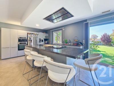 Mouries, Provence-Alpes-Côte d'Azur 13890, France